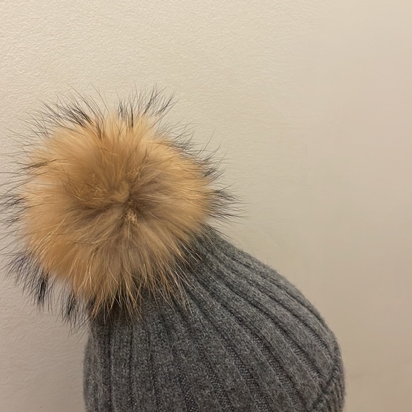 Wool Toque with Pom Pom - Picture 4 of 5